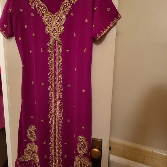 Indian gold embroidered tunic set with tunic, pants and scarf hot pink one size - Picture 4 of 16